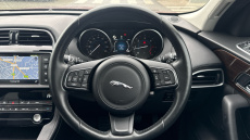 Jaguar F-Pace 2.0d Portfolio 5dr Auto AWD Diesel Estate